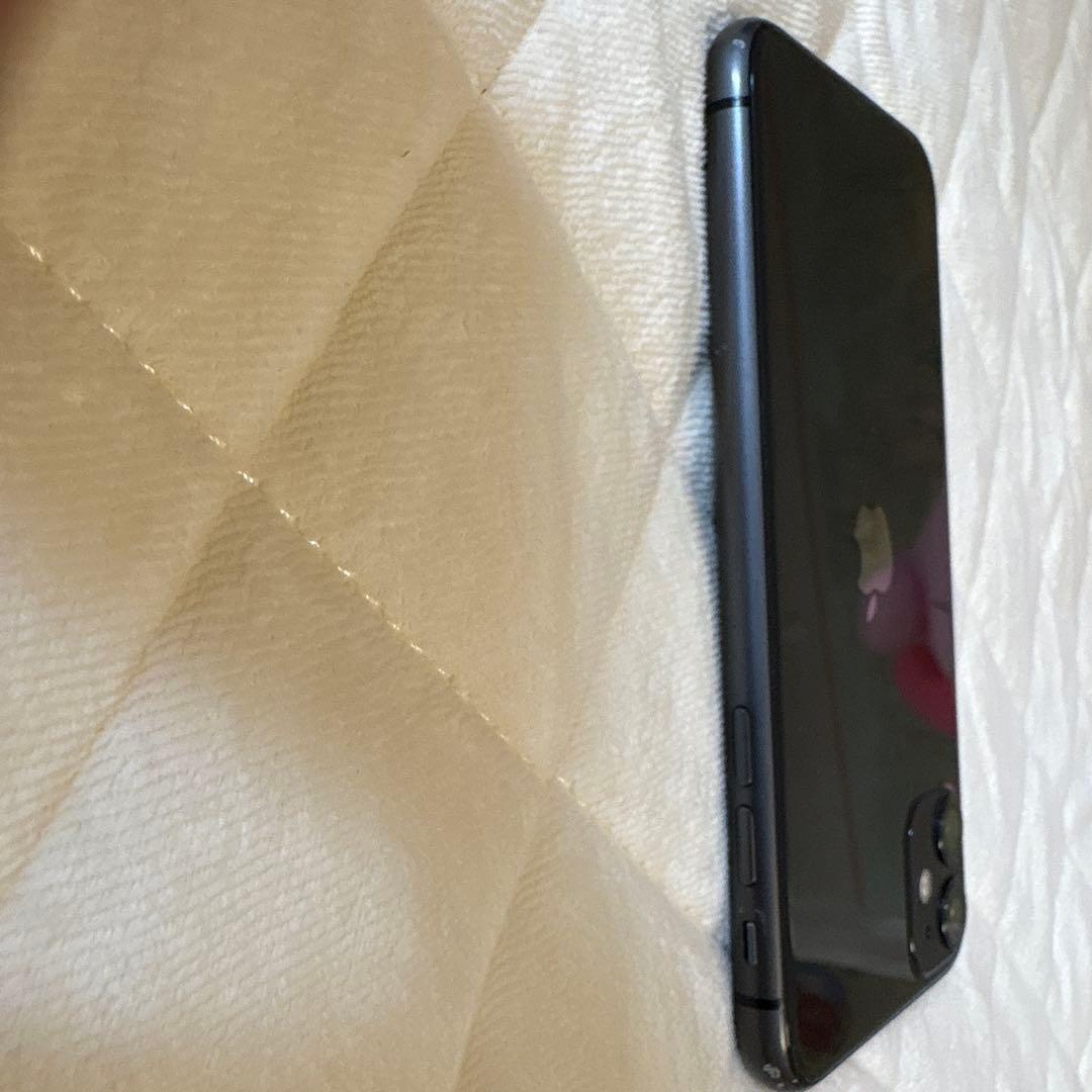 箱付き美品Apple iPhone 11 ブラック