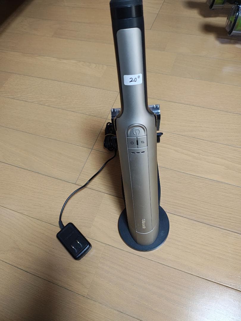 シャーク★ハンディクリーナー★WV406JGG★バッテリー新品と同等★