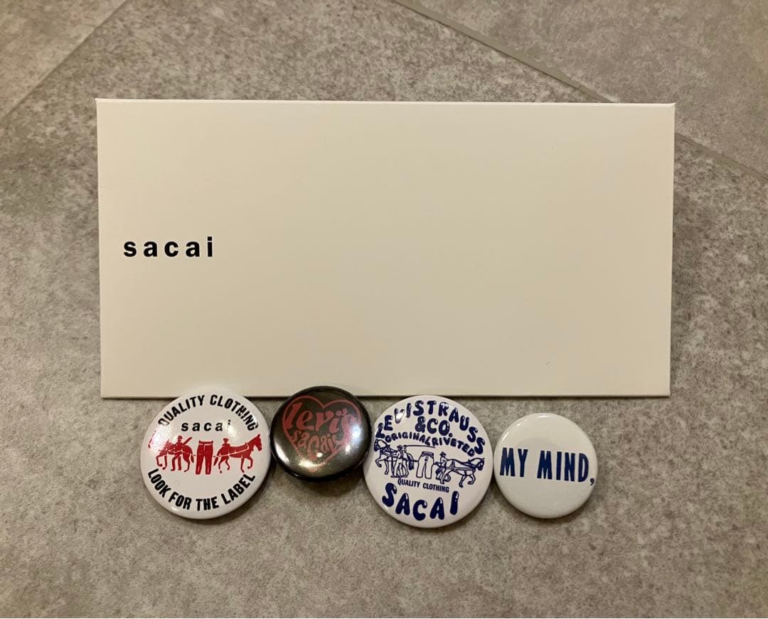 sacai levis ノベルティ　缶バッチ　即日配送　非売品