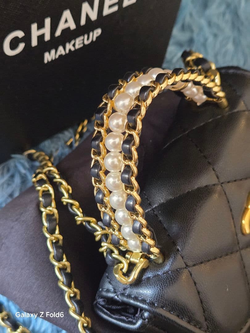 CHANEL シャネル ノベルティ パールハンドル ミニ チェーンバッグ