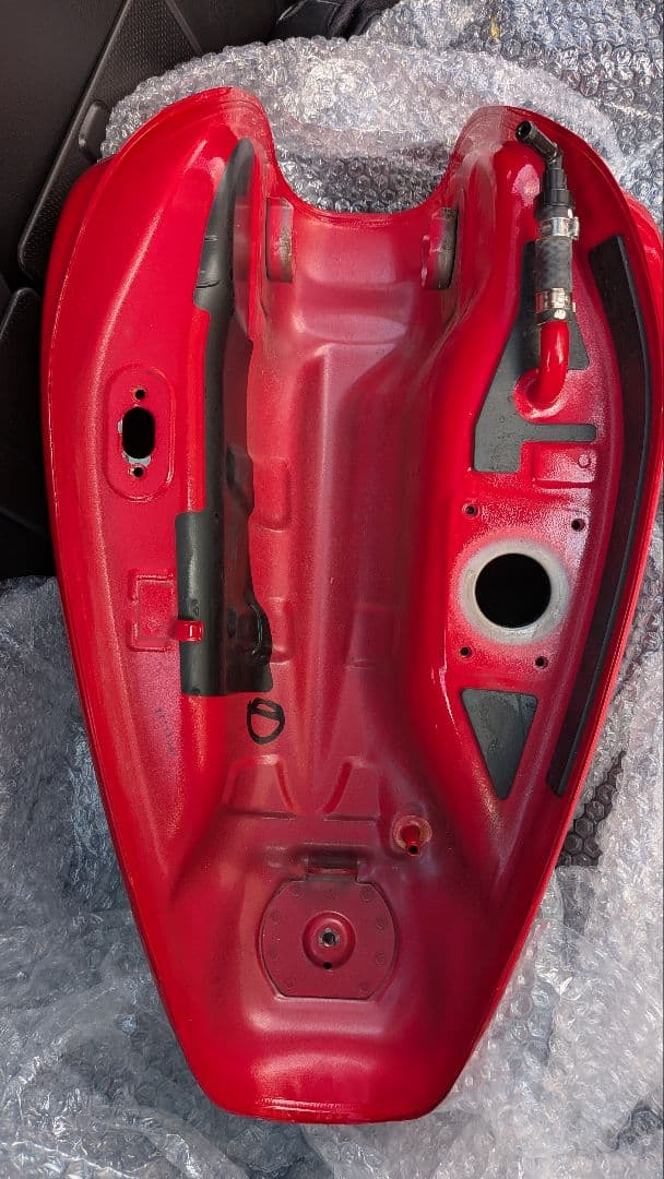 ヤマハ bolt タンク