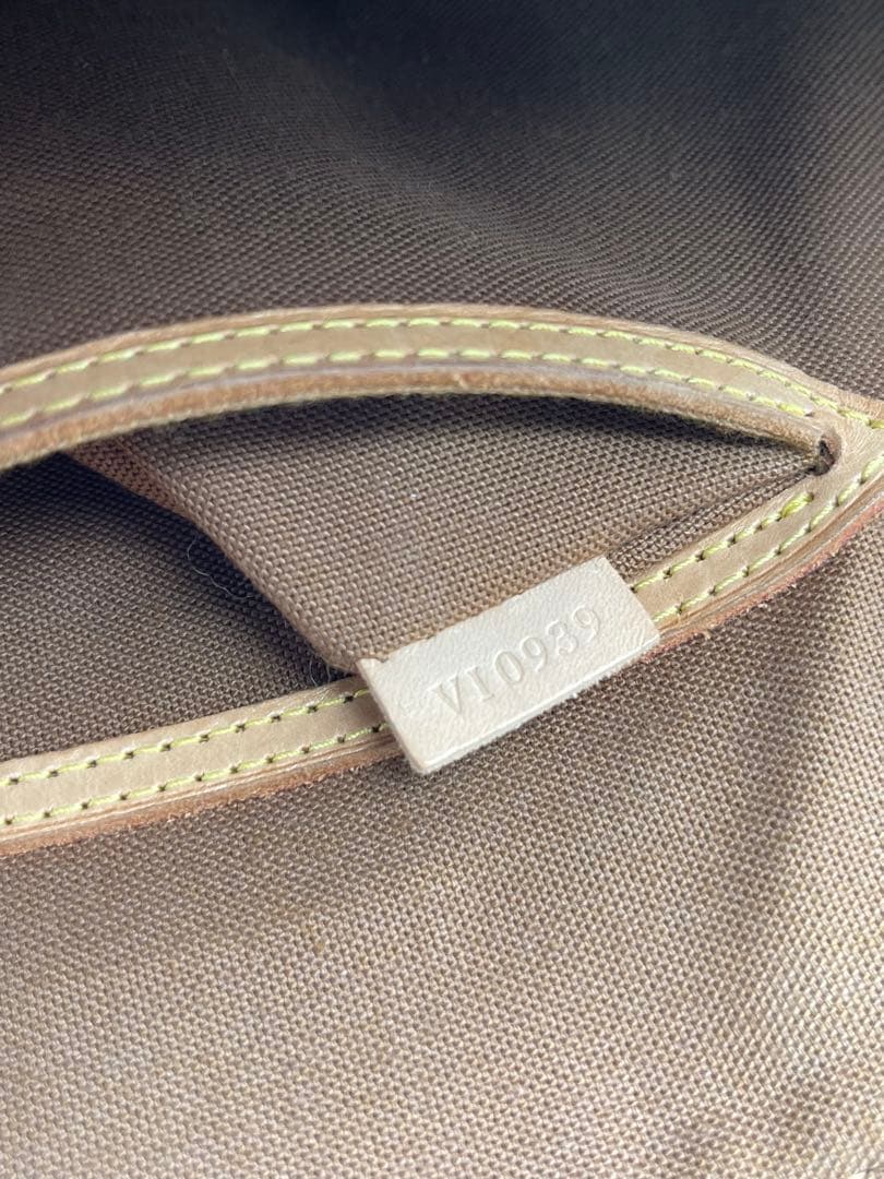 Louis Vuitton モノグラム ハンドバッグ アルマ 鍵付き