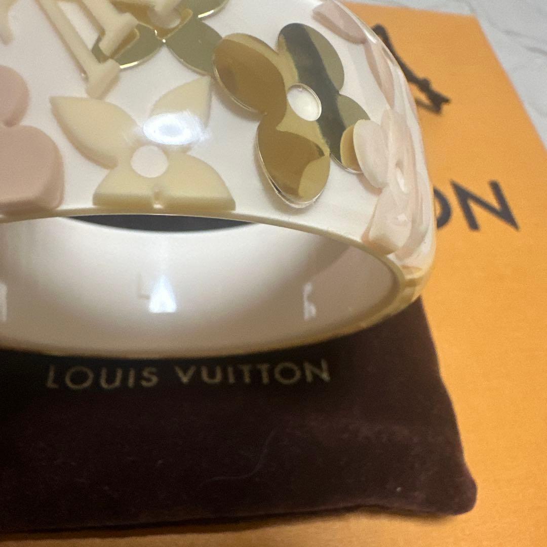 LOUIS VUITTON ♡フラワーバングル