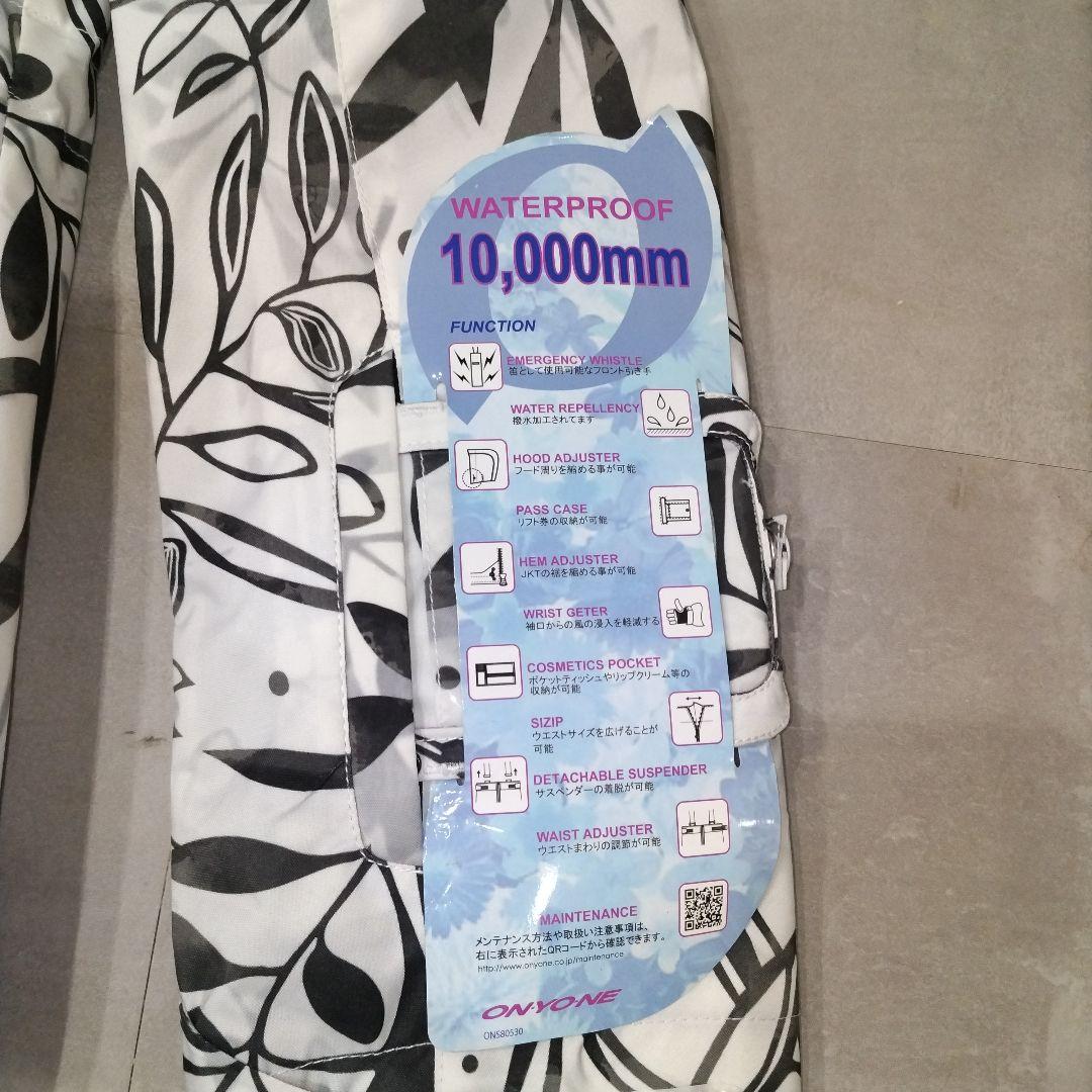 新品オンヨネ レディースL 多機能 多収納 スキーウェア上下セット スノーウェア