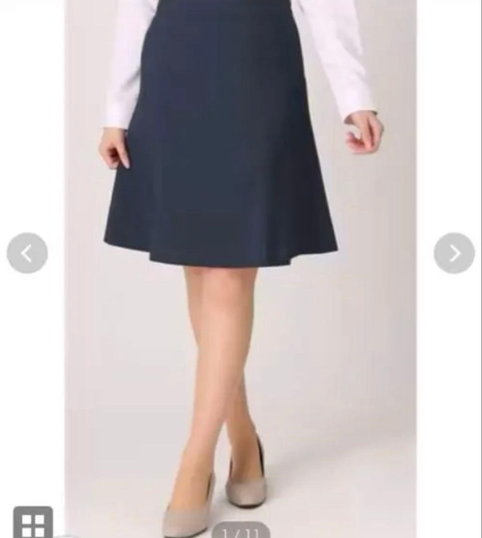 ダークネイビー スカートスーツ、ブラウス