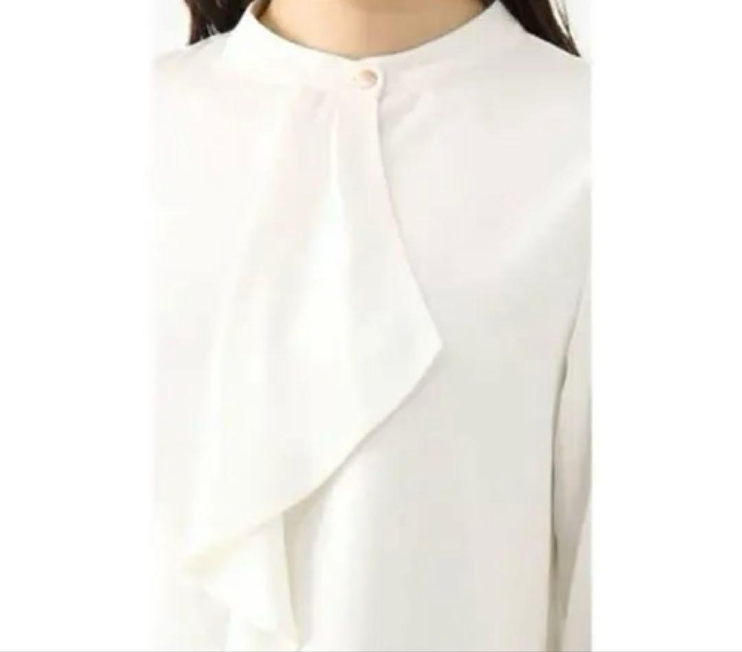 ダークネイビー スカートスーツ、ブラウス