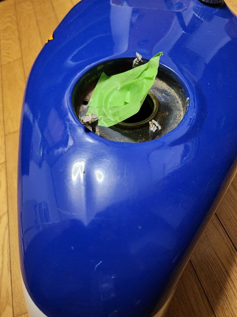 NSR250R MC18 88 燃料タンク 現状品 青テラ