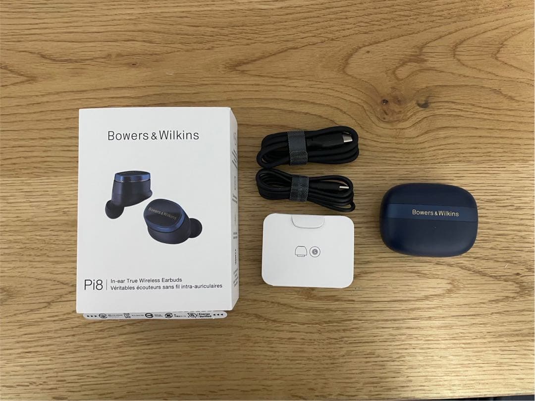 Bowers & Wilkins ミッドナイト・ブルー Pi8/MB