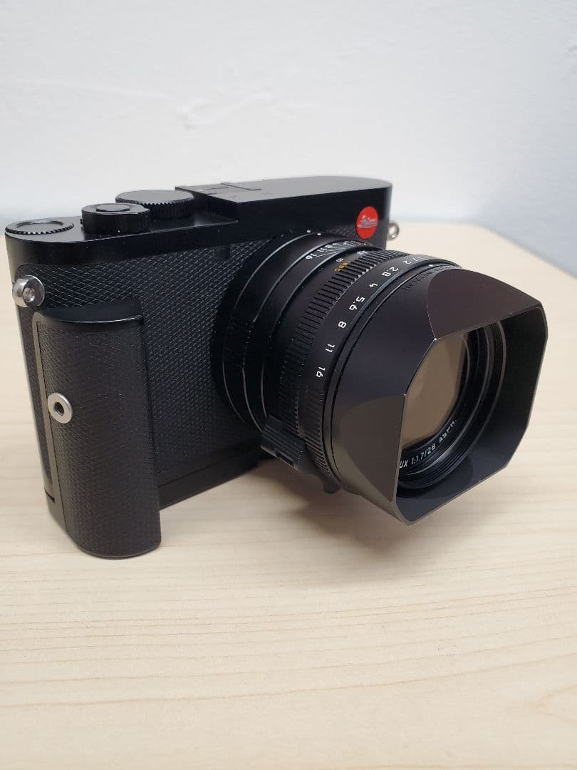 LEICA Q2 (新品予備バッテリー2本付き)セット【美品】くるみ様限定