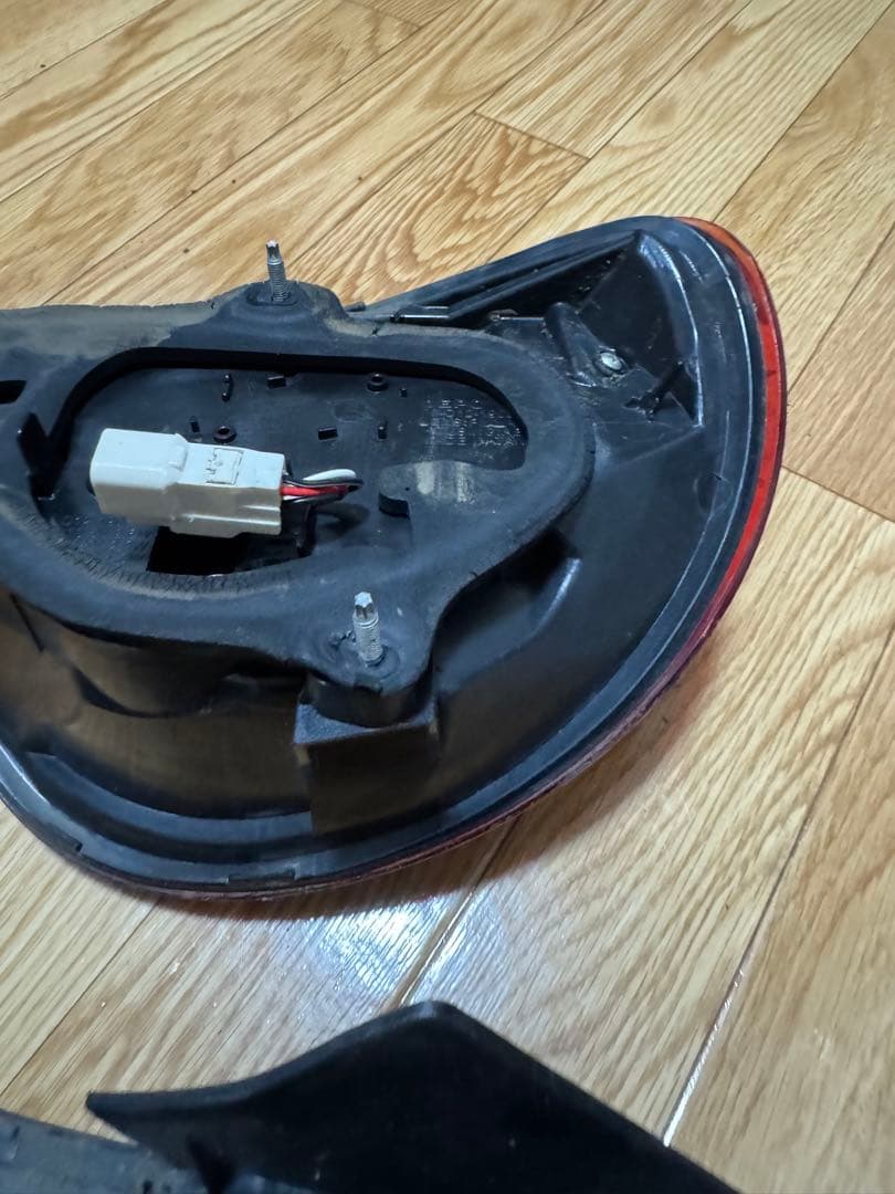 トムス TOM'S zn6 zc6 テールランプ　ジャンク