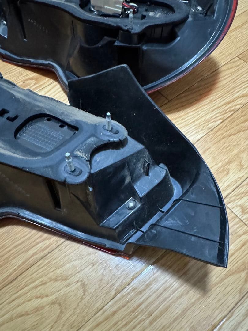 トムス TOM'S zn6 zc6 テールランプ　ジャンク