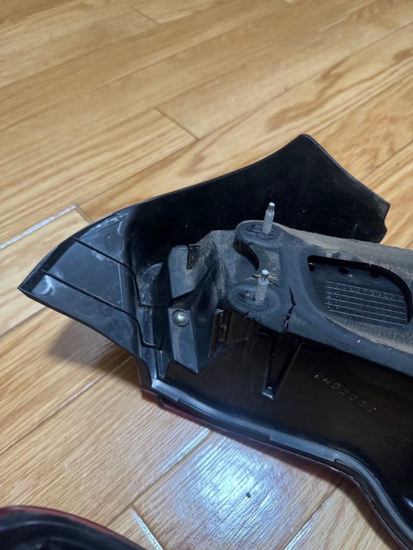 トムス TOM'S zn6 zc6 テールランプ　ジャンク