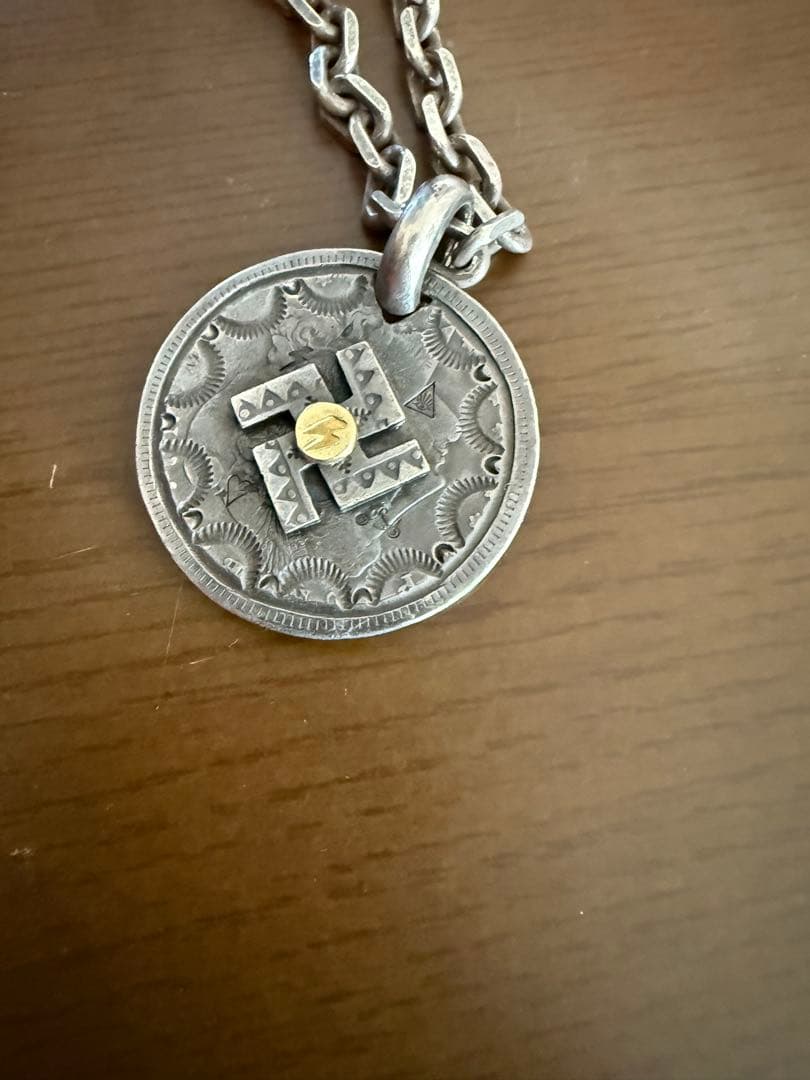 まっこい　　ネックレス