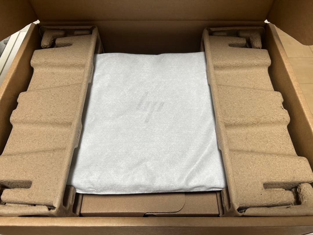 Windowsノート本体 HP Pavilion Aero 13-bg0009AU