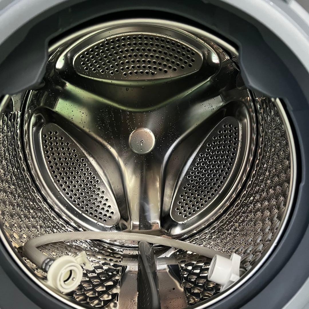 4⭕️ドラム式洗濯機　23年　乾燥　8キロ　黒　綺麗　安い　アイリス　設置無料