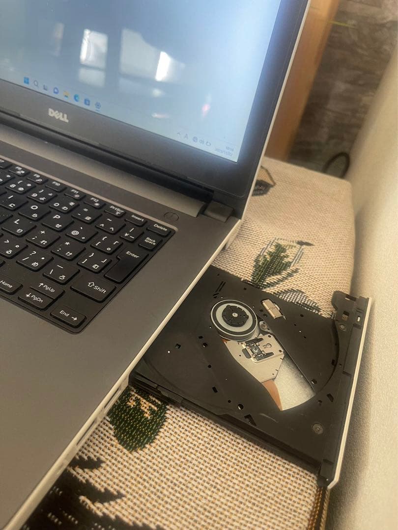 DELLノ-トパソコン⭐︎office⭐︎Corei3⭐︎Windows11⭐︎