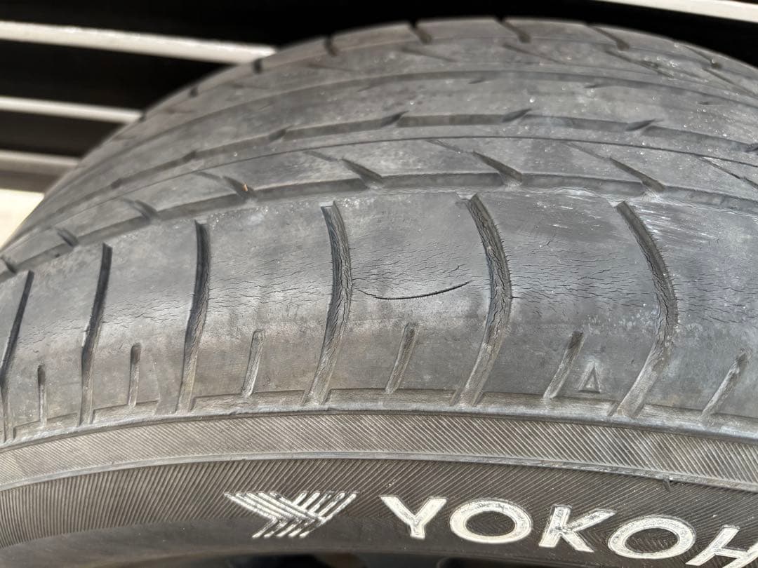 【24時間限定値下げ】17ブラックホイール＆225/60R17タイヤ4本セット