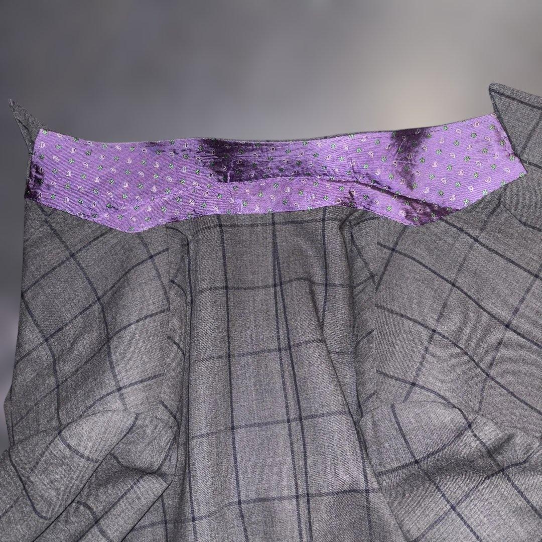 ロロピアーナ　スーツ