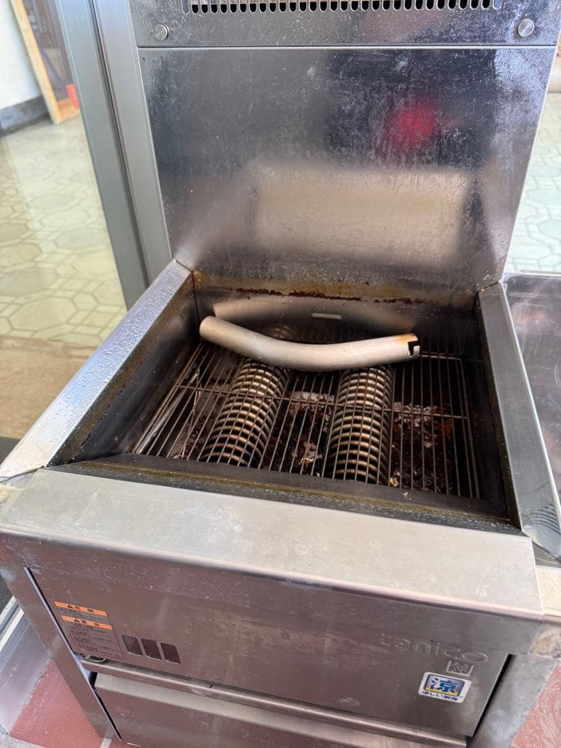 業務用フライヤー 外観綺麗にしました！