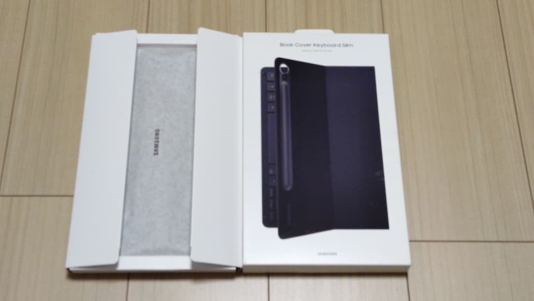 【美品】Galaxy Tab S9 FE本体 + 純正キーボード + S Pen