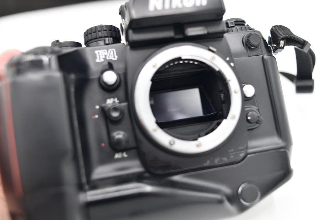 Nikon F4 一眼レフカメラ