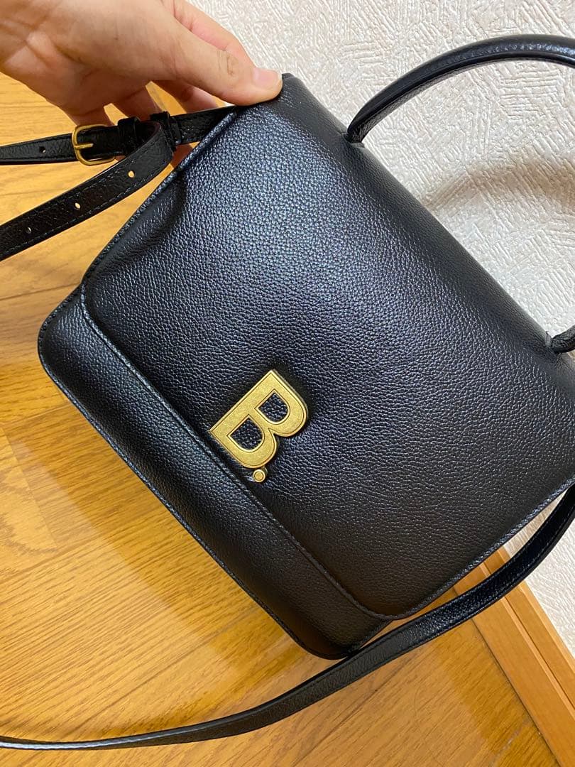 【今日限定価格】バレンシアガ　ショルダーバッグ