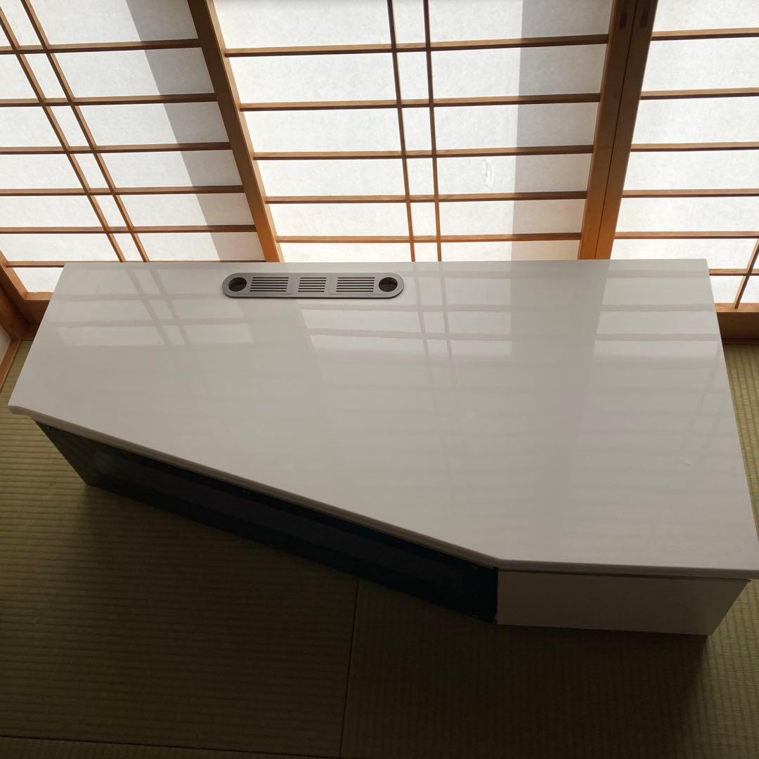 し*ん様 ディノス家具　ホワイト基調のテレビ台　縦60cm×横123cm×高さ3