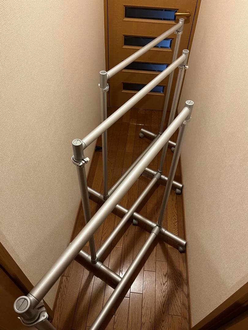 アルミ製　伸縮ハンガーラック　キャスター付　無印良品　廃番　3台