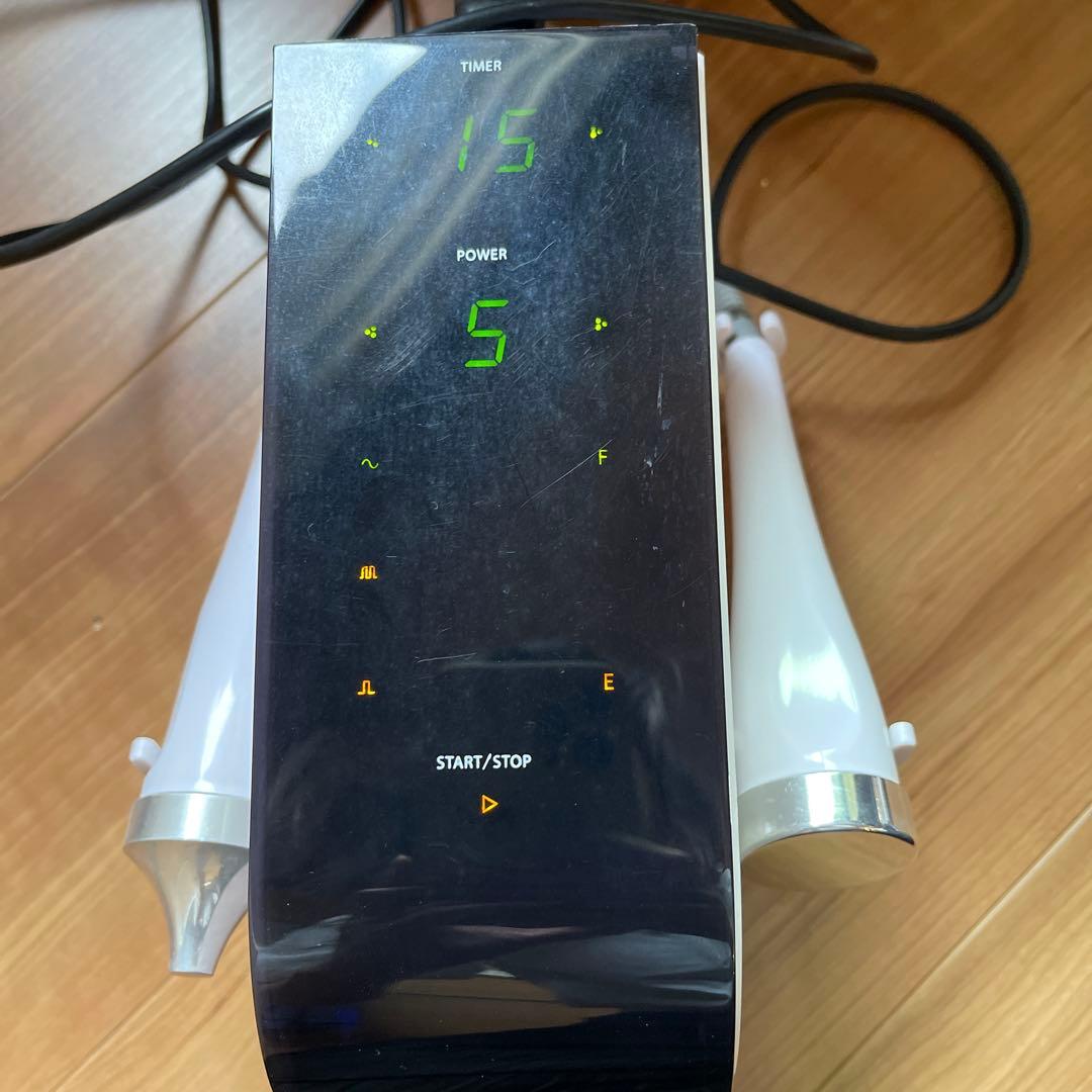 7 ESTHE 超音波美顔器