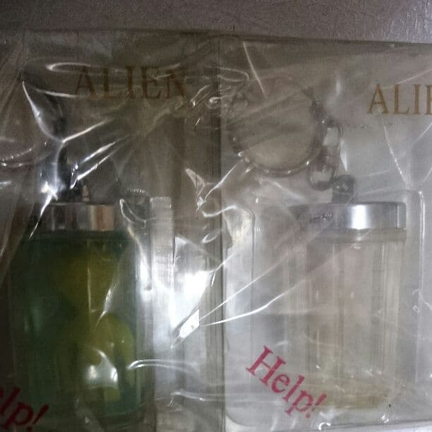 宇宙人 グレイ ホルマリン漬フィギュア キーホルダー