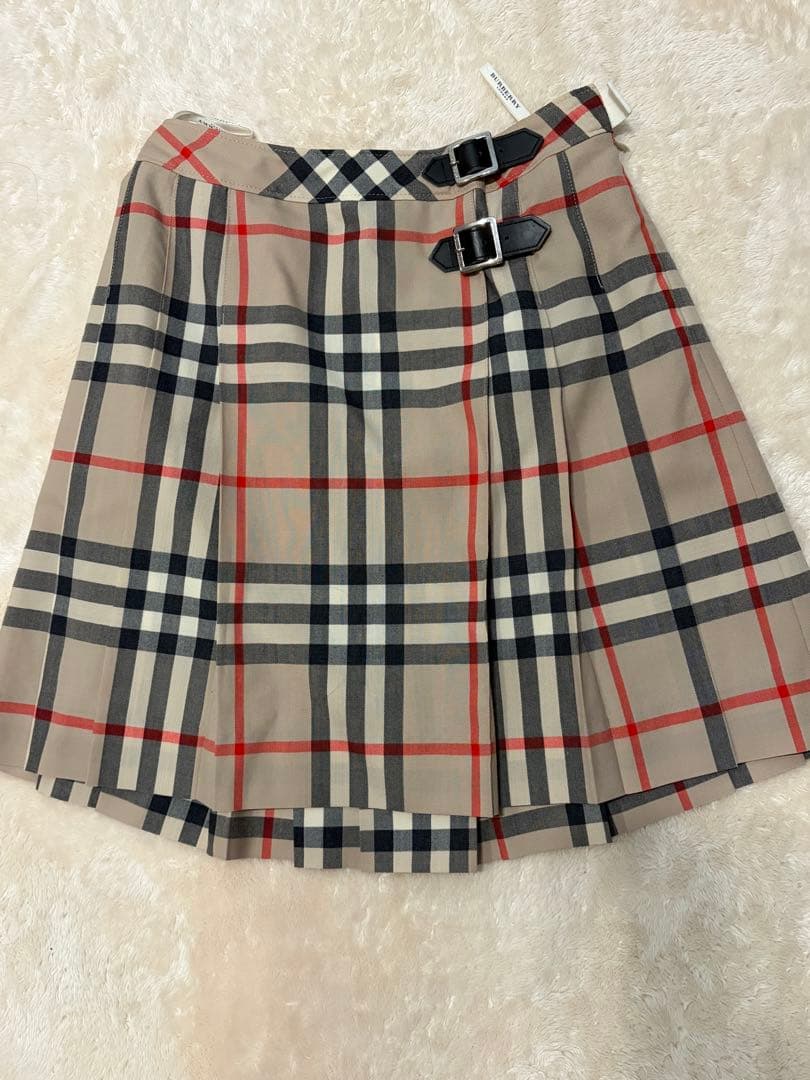 美品！バーバリー　卒業式　女の子　150