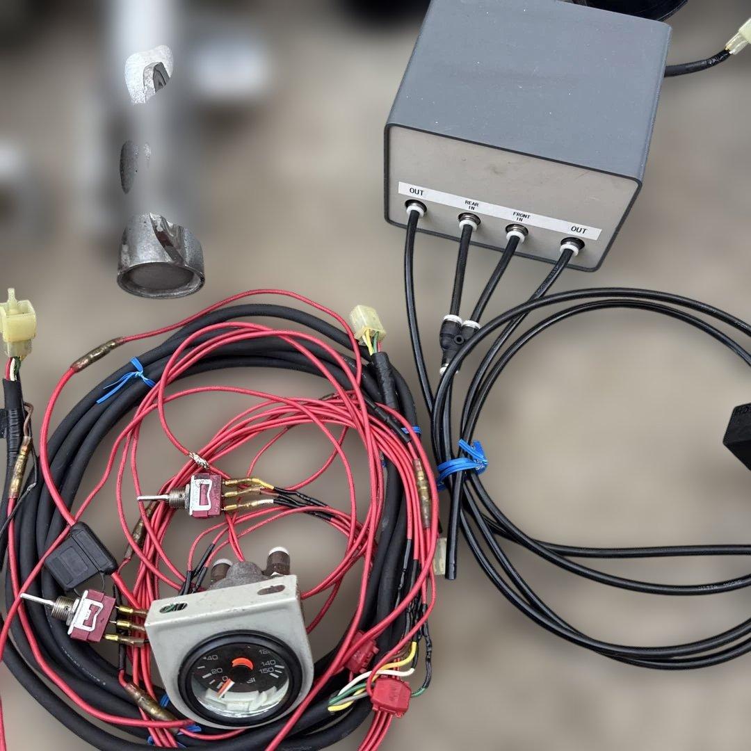 10系 アルファード エアサス ボルドワールド 電磁弁