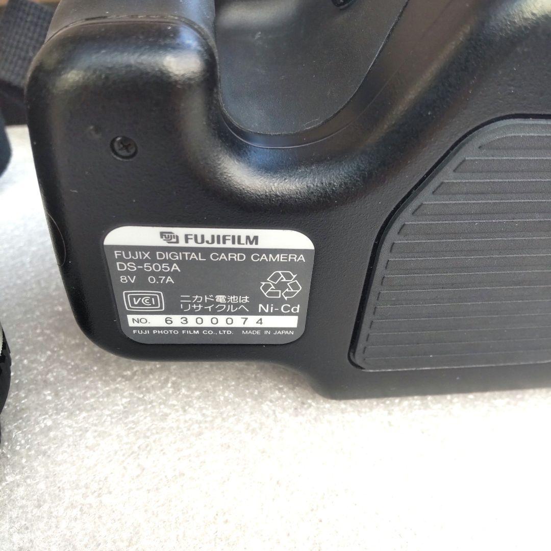 デジタルカメラ FUJIFIJM Fujix DS-505A