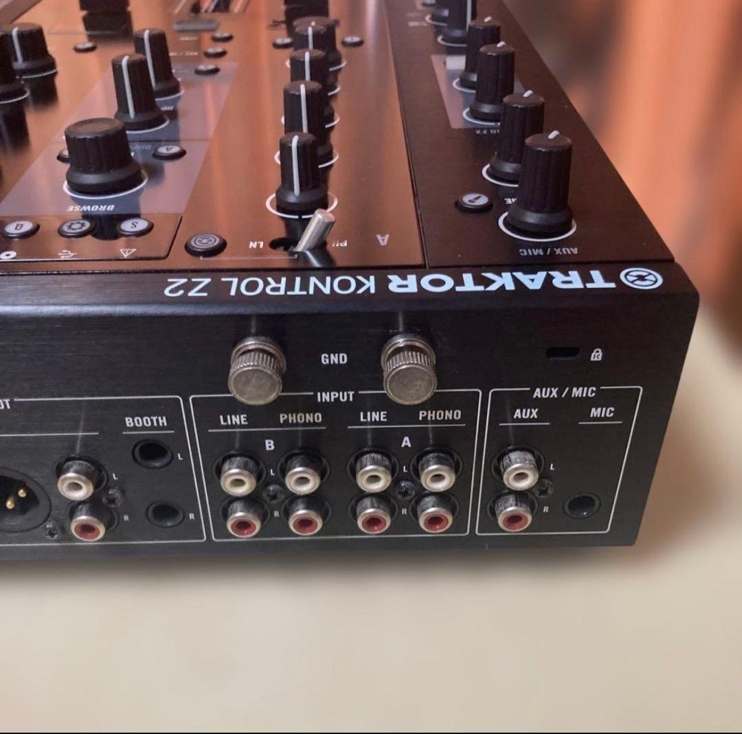 美品！TRAKTOR KONTROL Z2 DJミキサー