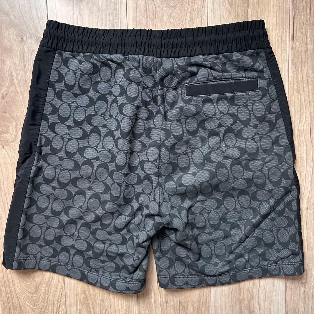 美品　コーチ　coach メンズ　ハーフパンツ　短パンショーツ　総柄　M 黒