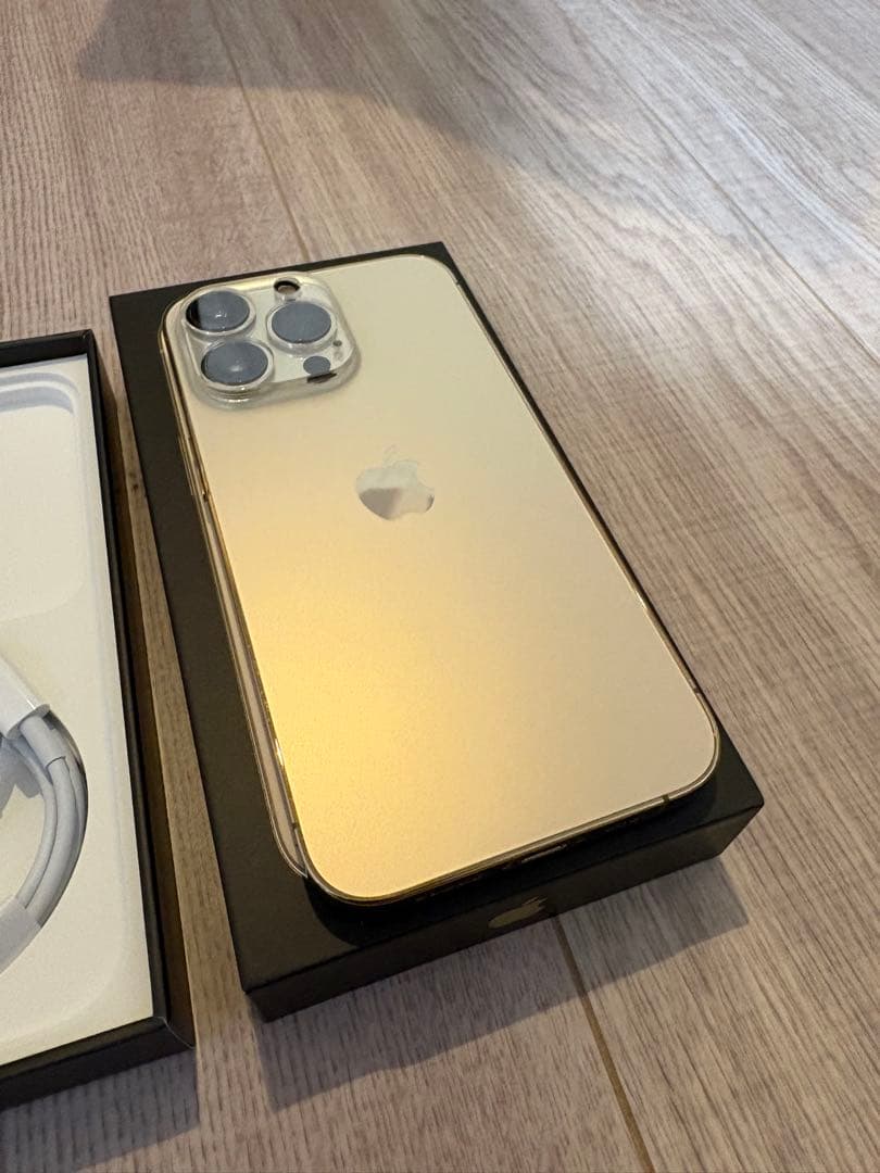 Apple iPhone 13 Pro 256GB ゴールド 本体