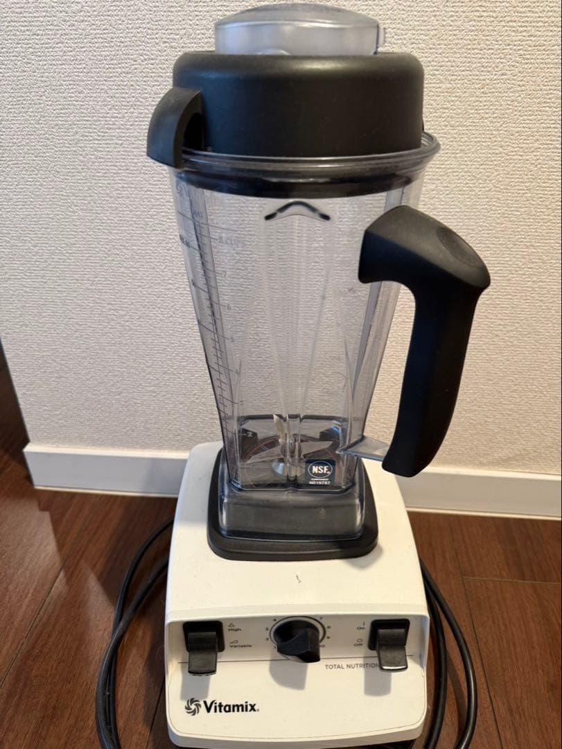 キッチン家電 Vitamix VM011