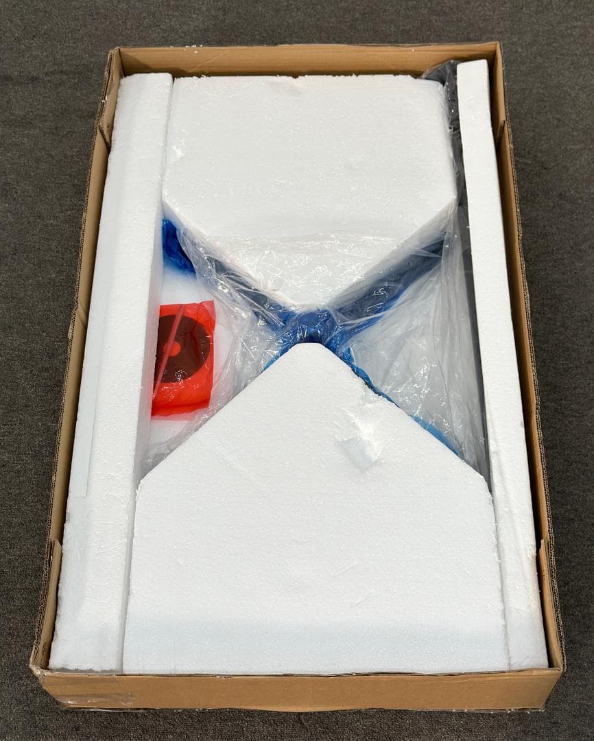 展示品■HAY■NEUテーブル　カフェ　シンプル　ラウンド　アンスラサイト　箱付