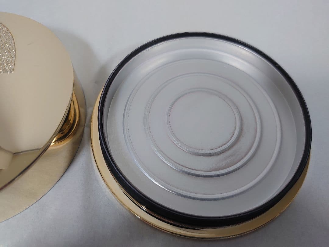 Ⅷ（8）レフィル27g＆空ケース　ラ プードル オートニュアンス リクスィーズ