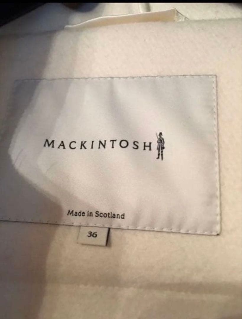 ホワイト ダッフルコート フード付き