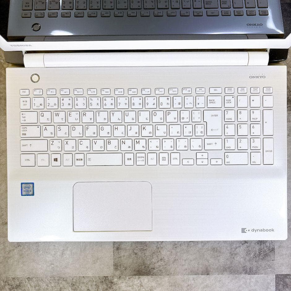 きれいな白❣ 新品SSD480✨カメラ付き ブルーレイ フルHD 薄型Win11