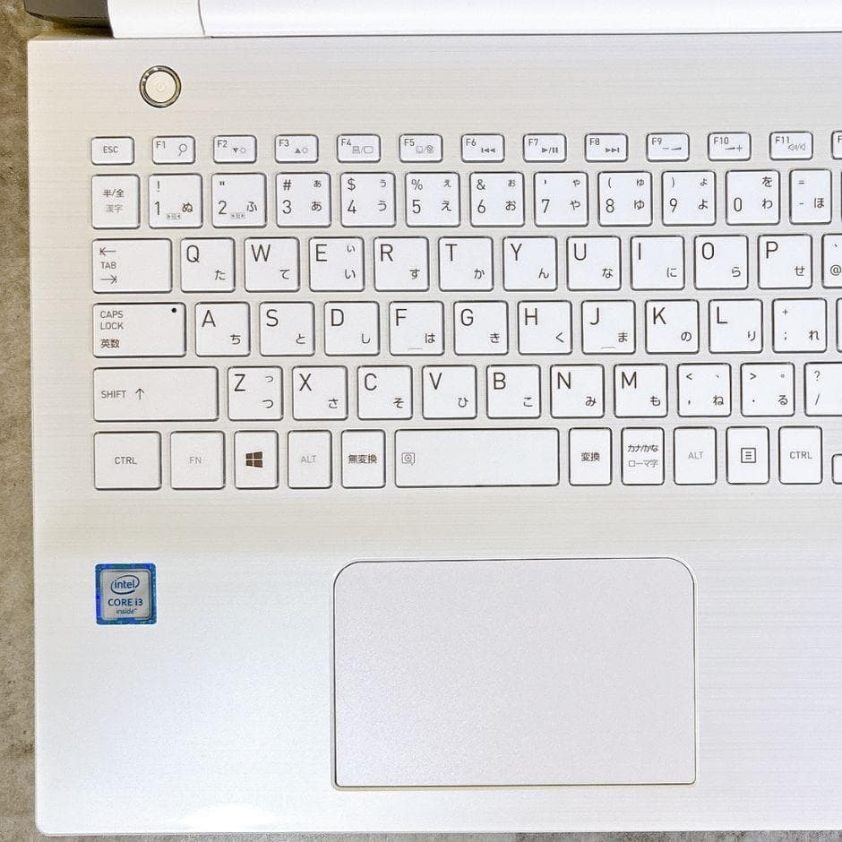 きれいな白❣ 新品SSD480✨カメラ付き ブルーレイ フルHD 薄型Win11