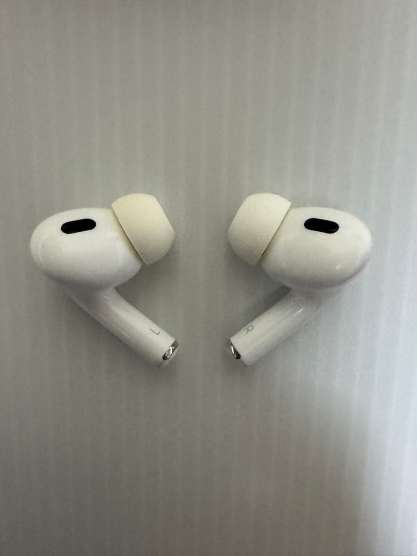 D*n様 Apple AirPods Pro (第2世代) 一式　　（刻印無し