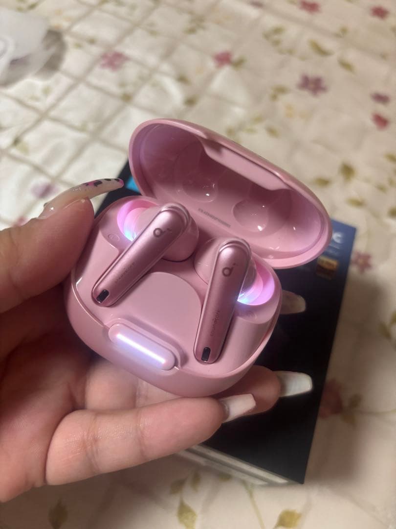 soundcore Liberty 4NC ワイヤレスイヤホン クロミケース付き