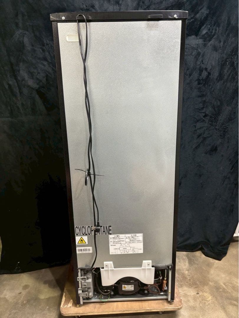 ヤマダセレクト 冷蔵庫 YRZ-F15LK 2023年製 右開き 156L