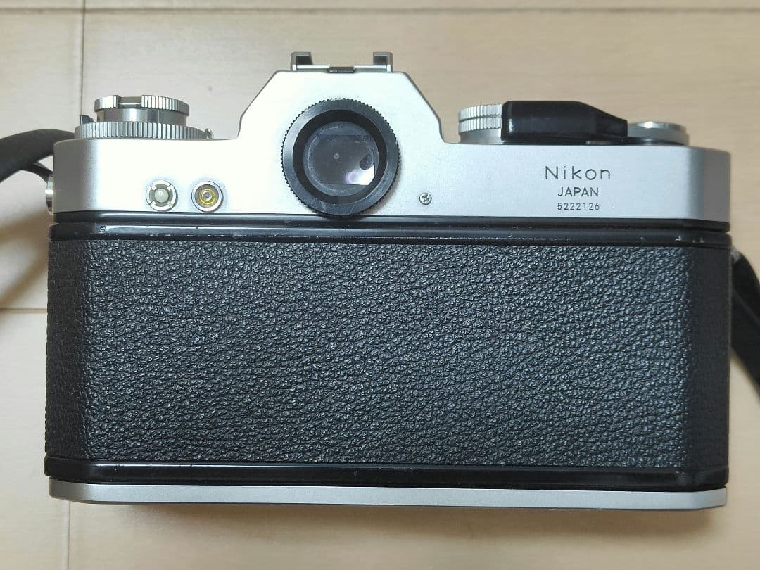 Nikomat EL フィルム一眼レフカメラ、 レンズ、ストロボ　3点セット