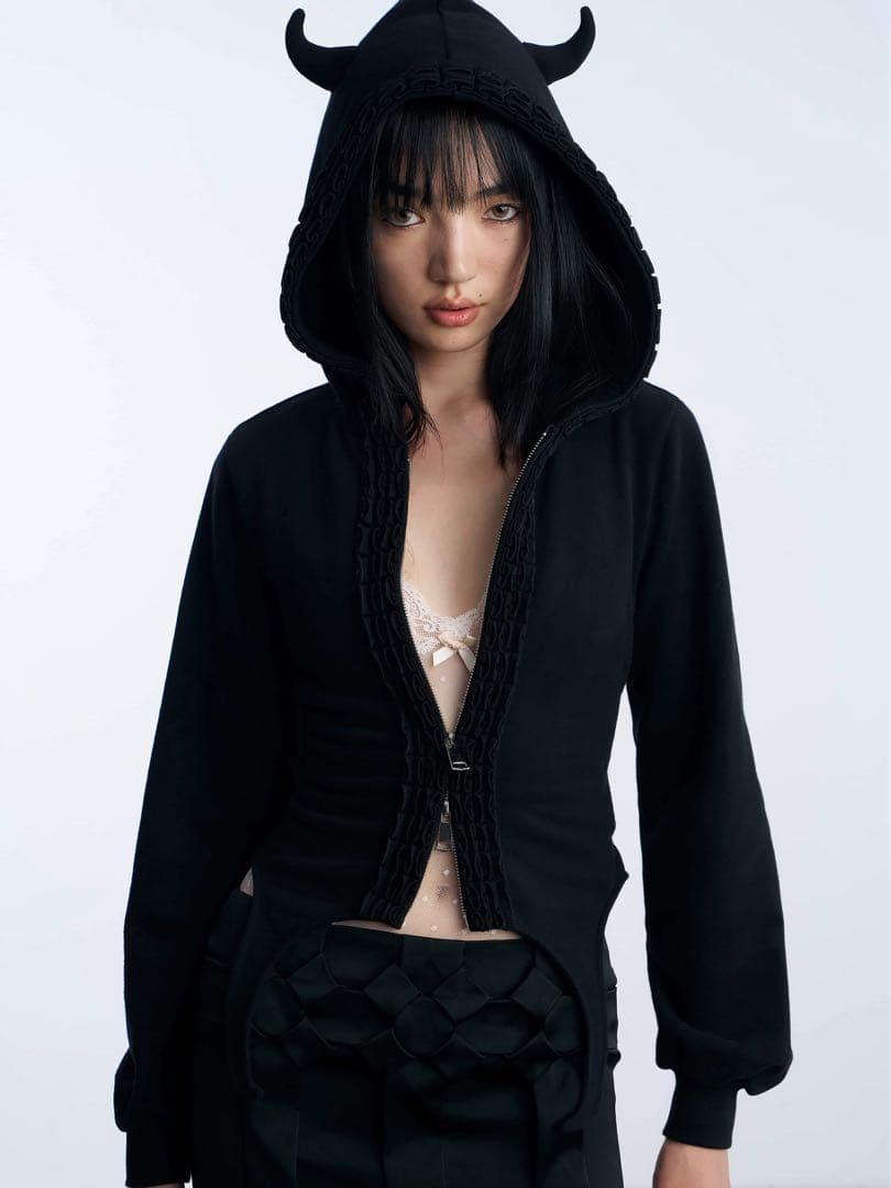 【極美品】nodress 悪魔ツノ付き黒パーカー