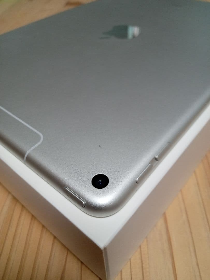 バッテリー容量100%iPad Air 第3世代 Wi-Fi＋セルラー64GB