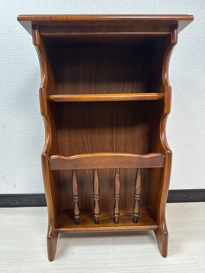 カリモク コロニアル マガジンラック サイドテーブル 飾り棚 花台 ※i4-2※