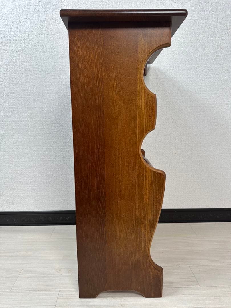 カリモク コロニアル マガジンラック サイドテーブル 飾り棚 花台 ※i4-2※